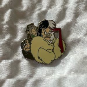 Cruella De Vil - Disney Trading Pin